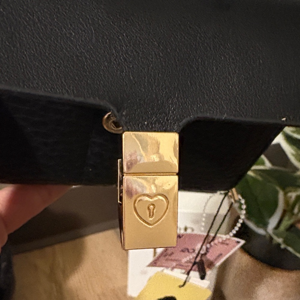 Black Leather Small Fold Wallet - Picture 14 of 14
